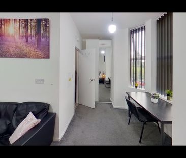 Studio Flat, Barrfield Road, M6 - Photo 2