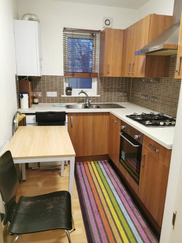 1 Bed Flat, Old Kent Road, SE1 - Photo 4