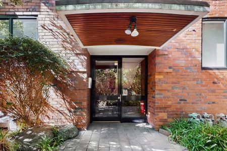 11/494 Glenferrie Road, Hawthorn VIC 3122 - Apartment For Rent | Domain - Photo 4