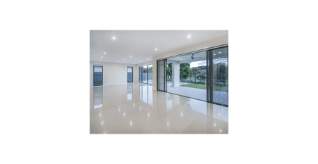 Four Large Bedrooms with Swimming Pool Overlooking The Pines Golf Course - Photo 2