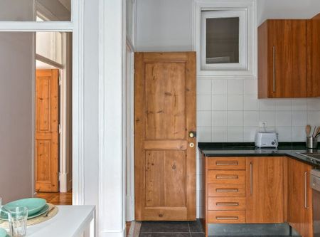 Rua Gomes Freire, Lisbon, Lisbon 1150-184 - Photo 2