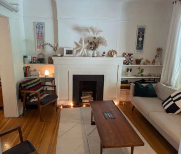 Toronto Furnished House for Rent - Elegant 3 Bed, 2.5 Bath with Pri... - Photo 6