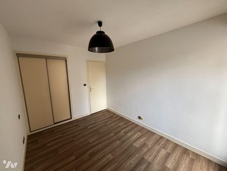 Pour visiter et renseignements, appeler le 02.23.55.91.17. VITRE, Bd St Martin . Un appartemen... - Photo 4