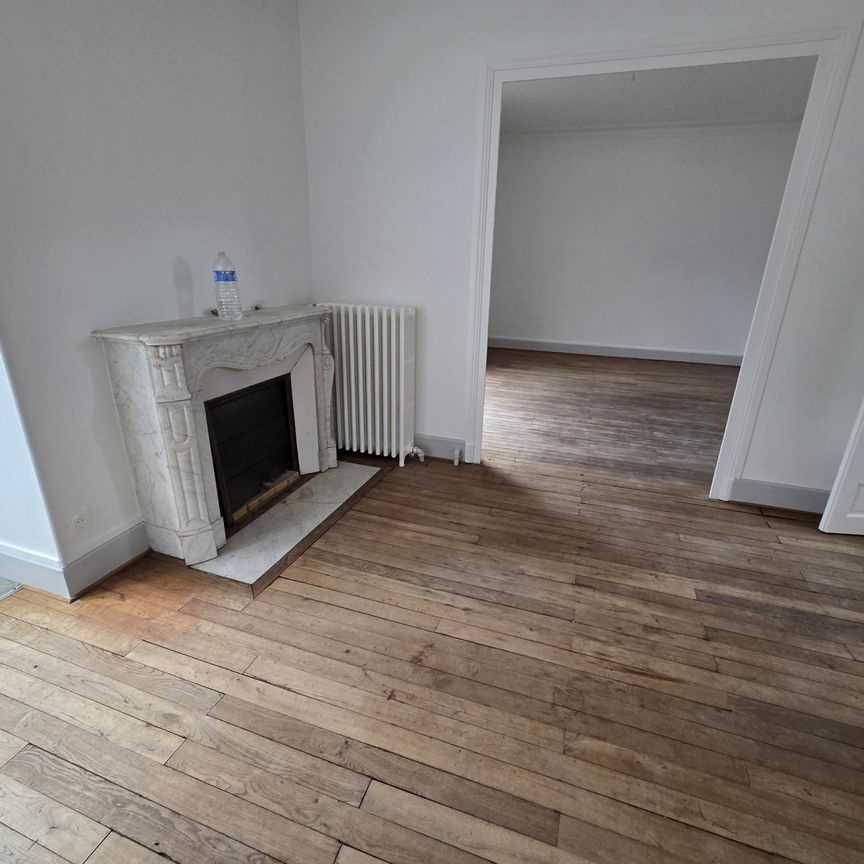 Location Appartement 5 pièces 101m² LE CREUSOT 71200 - Photo 1