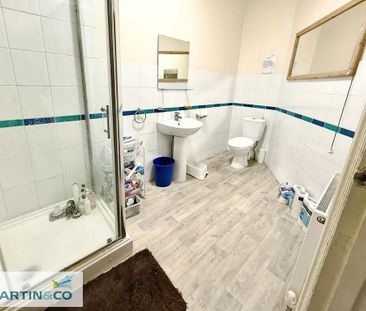 1 bedroom in a house share to rent - Photo 6
