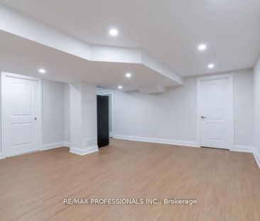 Property For Lease | W9043061 - Photo 5