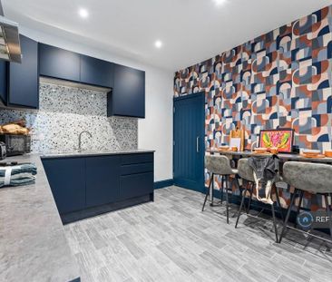 1 bedroom in a house share to rent - Photo 6