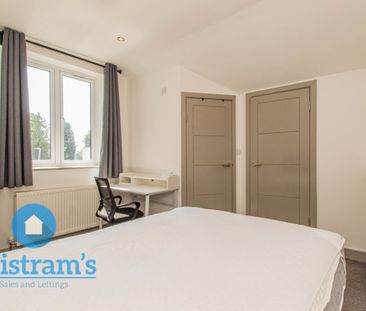 2 bed Flat for Rent - Photo 6