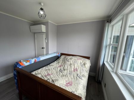 NEW WINDSOR, 4 BEDROOMS - Photo 3