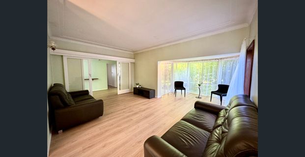 Single bedroom in a shared house for rent! - Photo 1