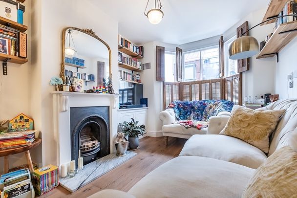 3 bedroom terraced house to rent - Photo 1