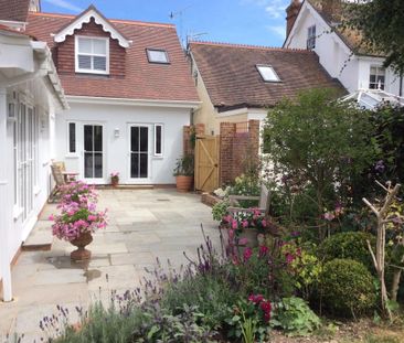 1 bedroom semi-detached house to rent - Photo 2