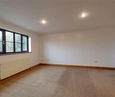 The Mallards, Lakenheath, Brandon, Suffolk, IP27 - Photo 4