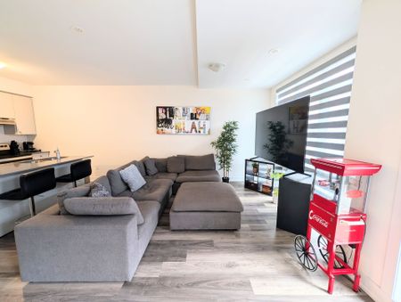 For Lease - 6 Sayers Lane Unit# 12, Richmond Hill, Ontario - Photo 4