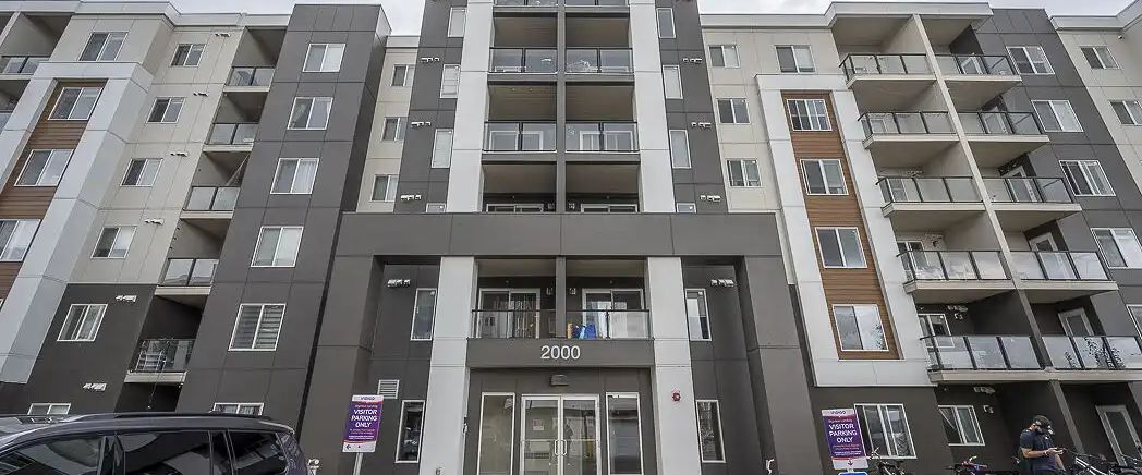 Cozy 2 bed, 2 bath in Skyview — 2 Bedrooms Condo Unit - Photo 1