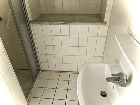 SEHR SCHÖN! Charmante 3-Zimmer Wohnung in der Theo-Neubauer-Straße - Foto 3