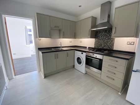 Maynard Road, Hemel Hempstead - Photo 2