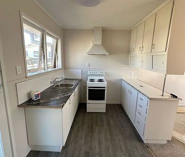 3 Bedroom unit in Papatoetoe - Photo 5