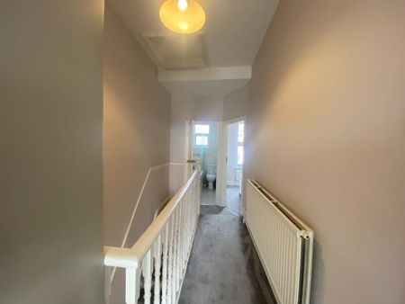 4 bedroom terraced house to rent - Photo 4
