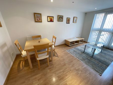 2 bedroom to let - Photo 3