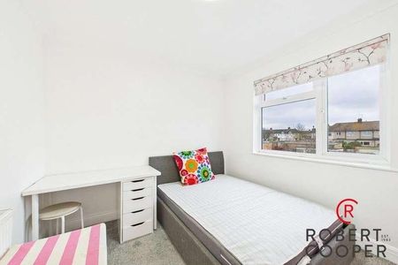 Appledore Avenue, Ruislip, HA4 - Photo 4