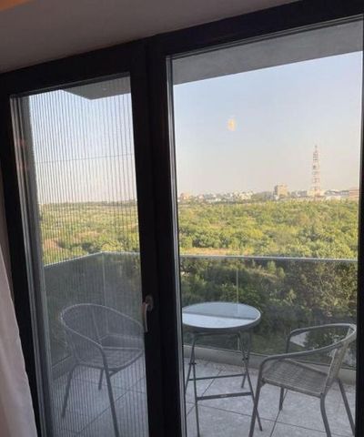 Piata sudului vacaresti delta city - Fotografie 5