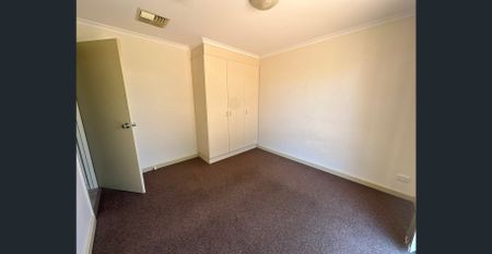 4 Bed 2 Bath entertainers home! - Photo 5