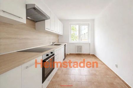 Pronájem bytu 2+1 55 m - Fotografie 3