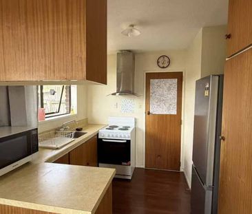 Sunny & Tidy Two-Bedroom Unit – St Albans - Photo 3
