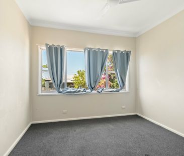 Three Bedroom Home for Rent in Taree West - Photo 4