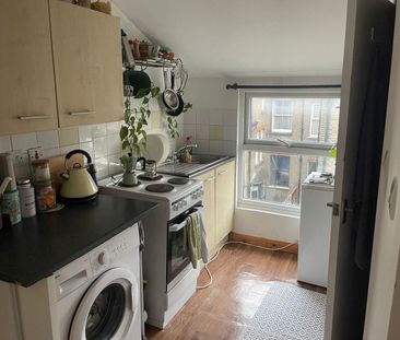 Studio Flat, Belgrade Road, N16 - Photo 2