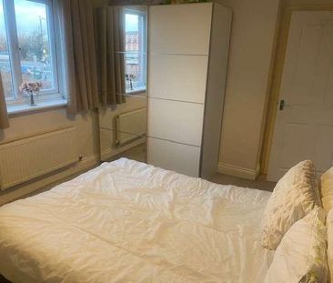 Eaton Court, Trent Road, Nuneaton, CV11 - Photo 5