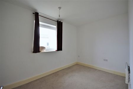 To Let – Lord Street, Southport – Penthouse Apartment - Photo 3