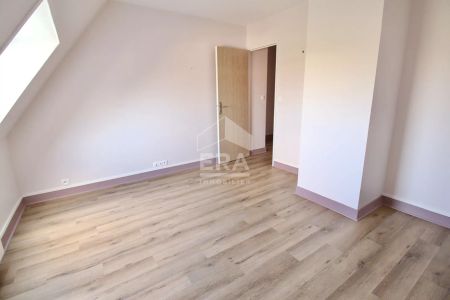 A LOUER - CAEN Saints Pères - Duplex dernier étage 117.32 m2 - Photo 3