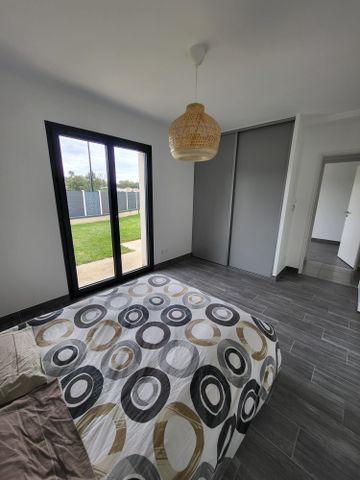 Location Appartement 5 pièces 130m² COMMUNAY 69360 - Photo 2