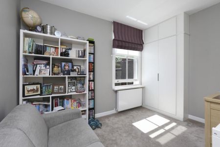 4 bedroom terraced house to rent - Photo 5