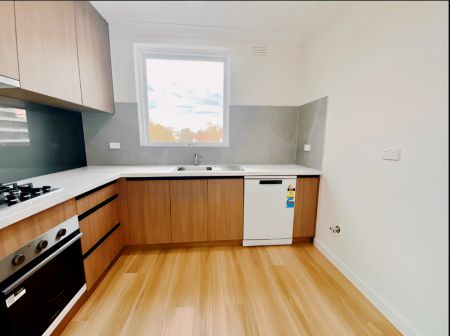 1 Bed 1 Bath - Photo 4