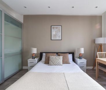 Studio to rent - Photo 2