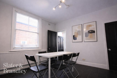 1 bedroom terraced house to rent - Photo 5