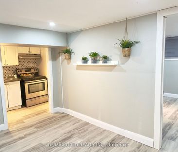 For Lease - 156 Mooregate Crescent Unit# Lower, Kitchener, Ontario - Photo 2