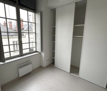 Location Appartement 2 pièces 38m² SAUMUR 49400 - Photo 5