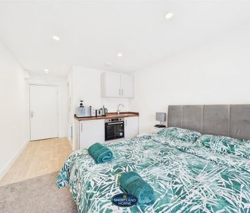 Studio to rent - Photo 6