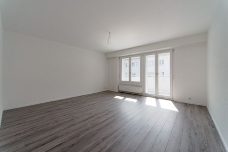 Grosse 4-Zimmerwohnung zu vermieten in Zürich-Oerlikon - Photo 2