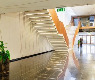 Stylowe i ciche mieszkanie w apartamentowcu - Zdjęcie 2