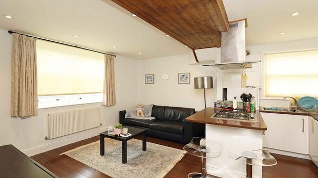 1 bedroom flat to rent - Photo 1