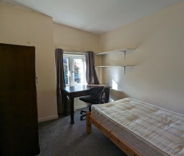 5 bedroom terraced house to rent - Photo 6