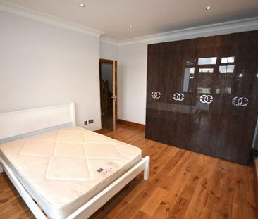 5 bedroom semi-detached house to rent - Photo 5