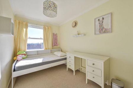 4 bedroom terraced house to rent - Photo 5