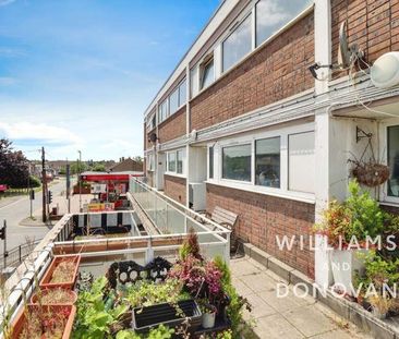 Manor Road, Benfleet, SS7 - Photo 2