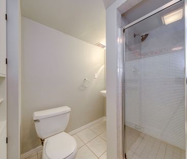 For Lease - 2100 Galena Crescent, Oakville, Ontario - Photo 1
